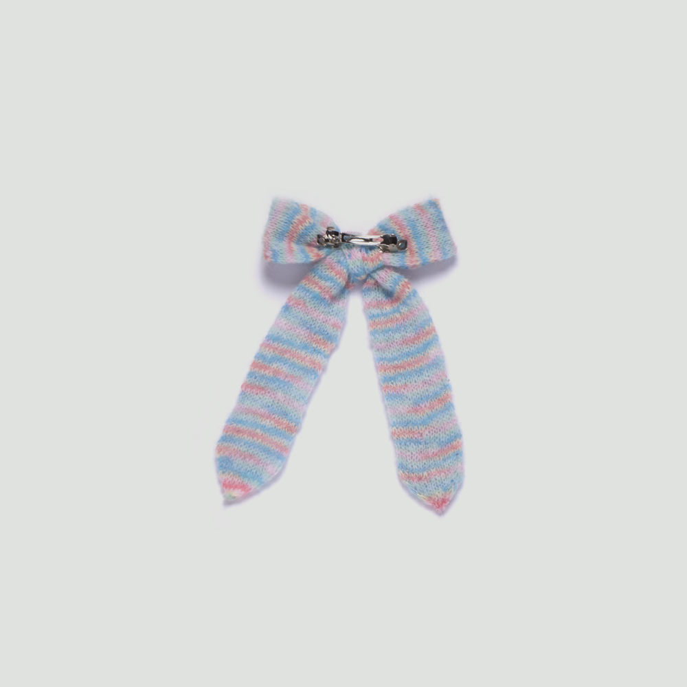 1-13tyl-27 Kokardka przypinana Cheshire długa
