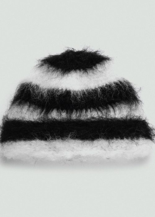 Czapka blurred zebra