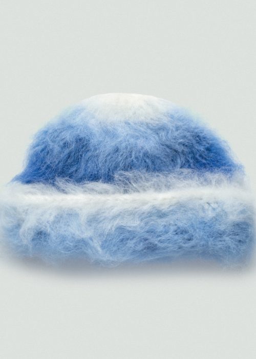 Czapka blurred glacier
