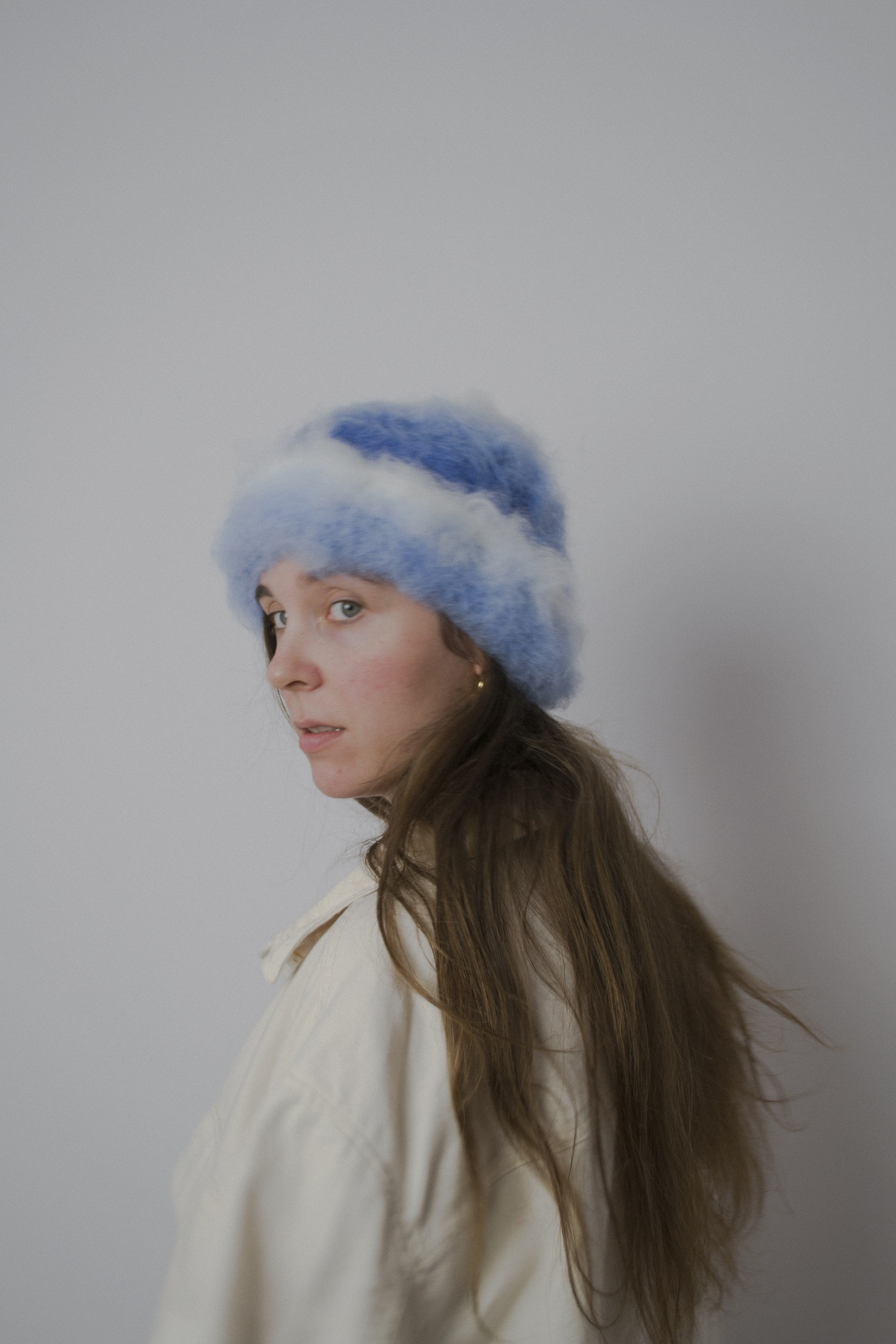 Czapka blurred glacier