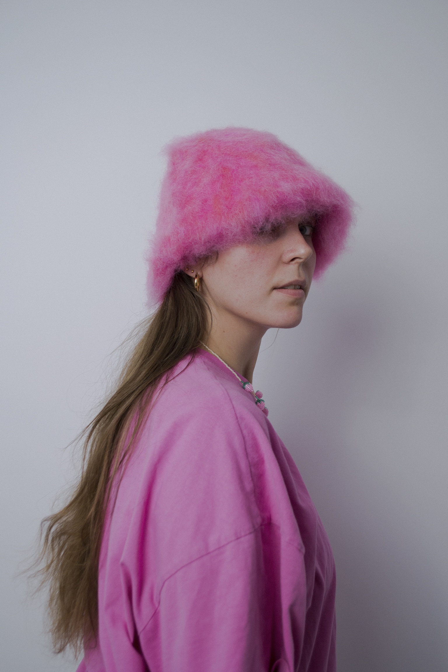 5 Kapelusz blurred candy pink