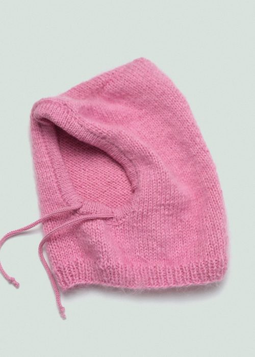 Kapturek z troczkami bubble gum mohair