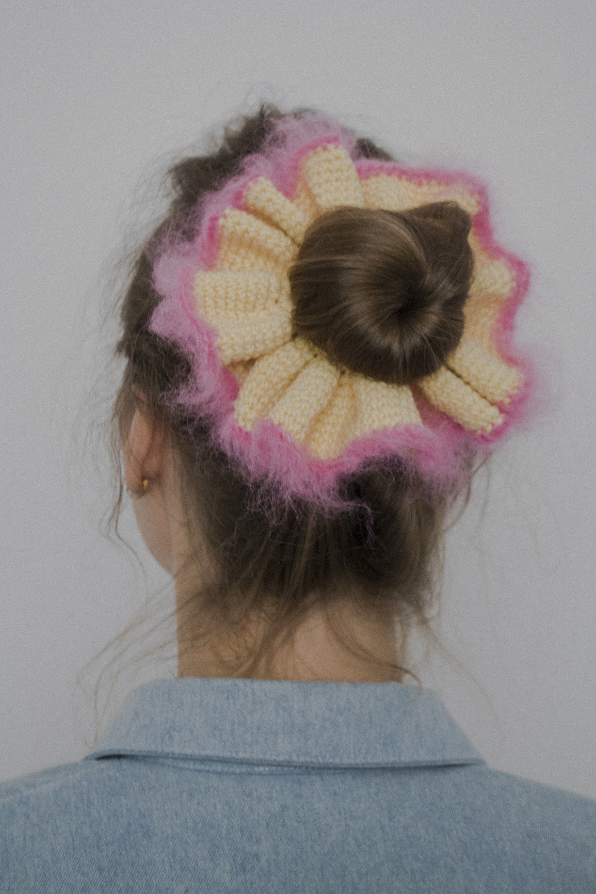 16 Scrunchie