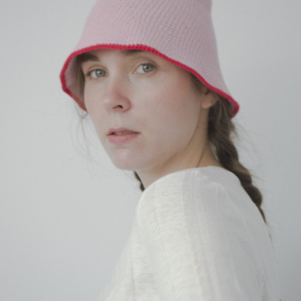 13 Bucket hat