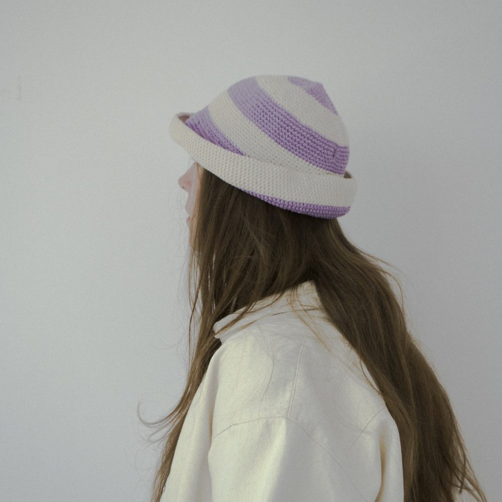 17 Bucket hat bluberry shake
