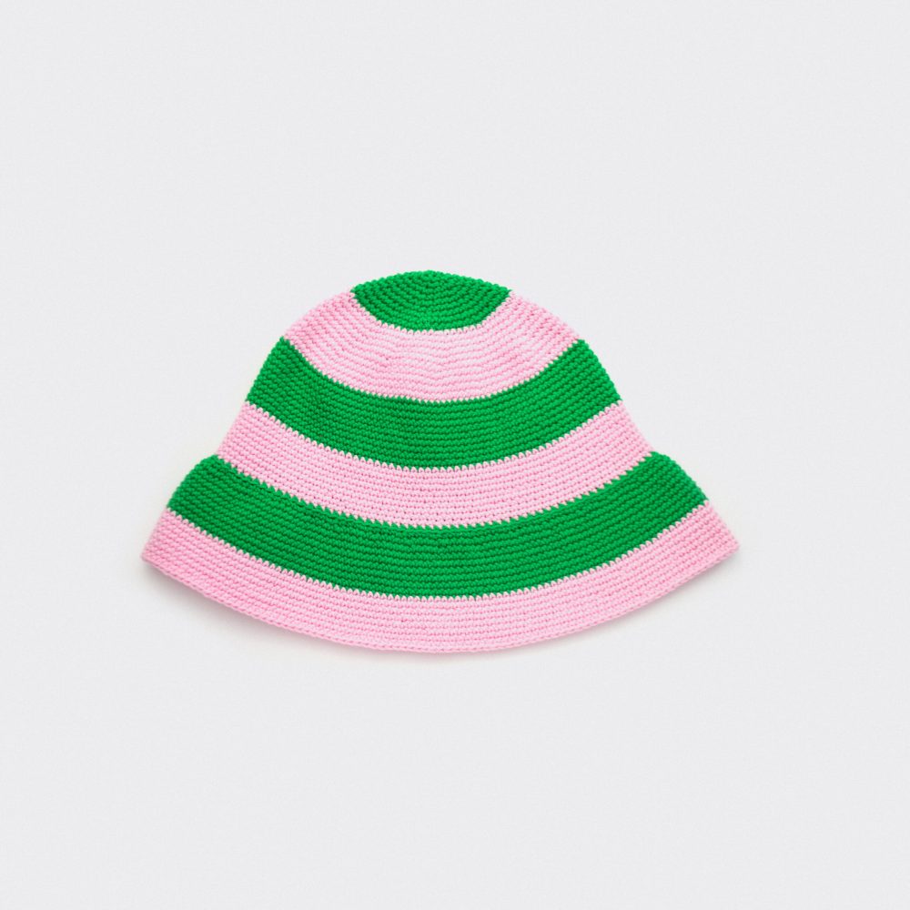 22-01 Bucket hat meadow