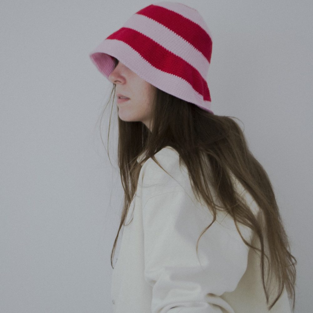 31 Bucket hat strawberry
