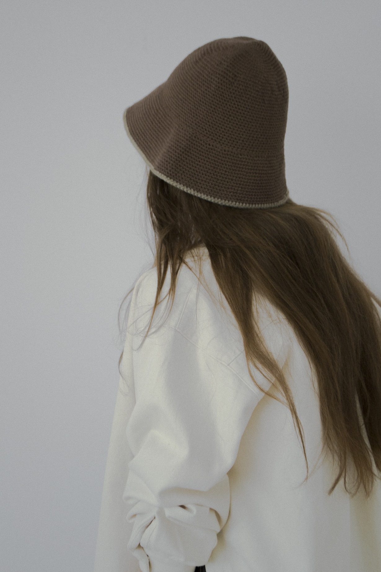 37 Bucket hat brown