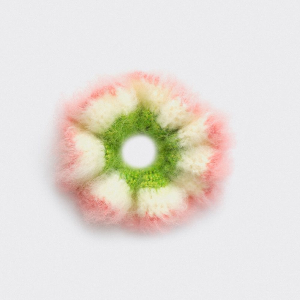 Scrunchie flower peachy