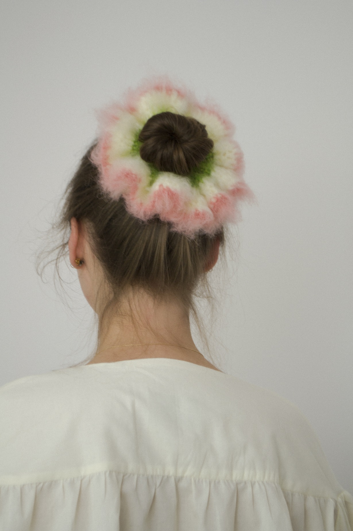 Scrunchie flower peachy