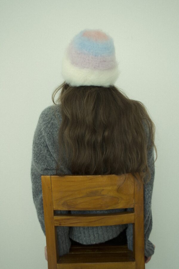 Czapka blurred kolorowa