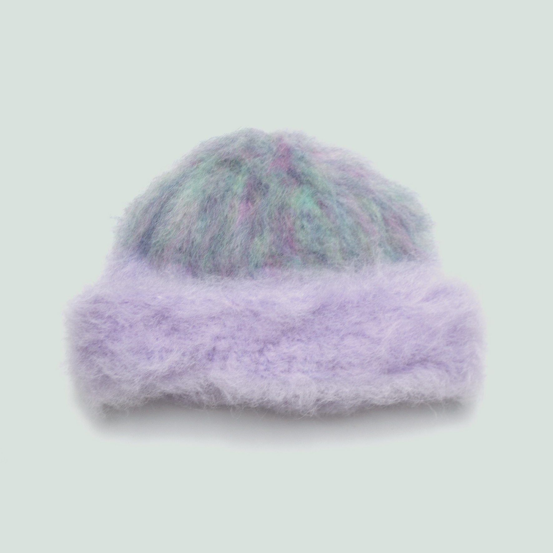 11-01 Czapka blurred purple