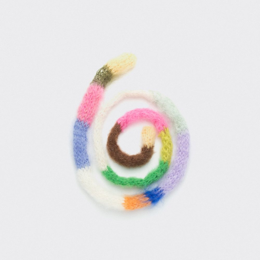 27-01 Szalik blurred boa colourfull