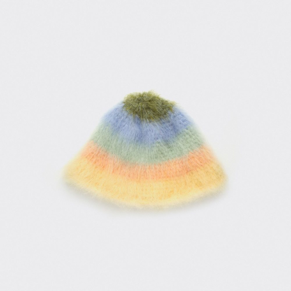 1-01 Kapelusz blurred stripes