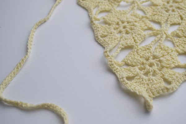 Chustka butter yellow